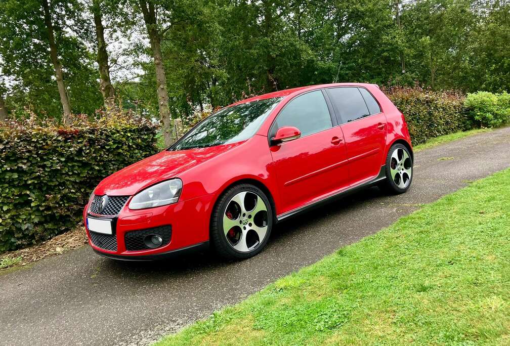 Volkswagen Golf 2.0 GTI
