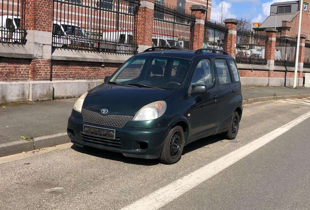 Toyota 1.3i 16v Linea Sol