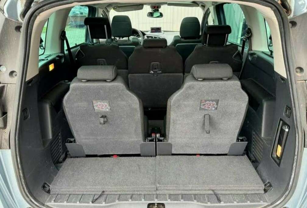 Peugeot PEUGEOT 5008 7 PLACE 1.6 économique  tout option