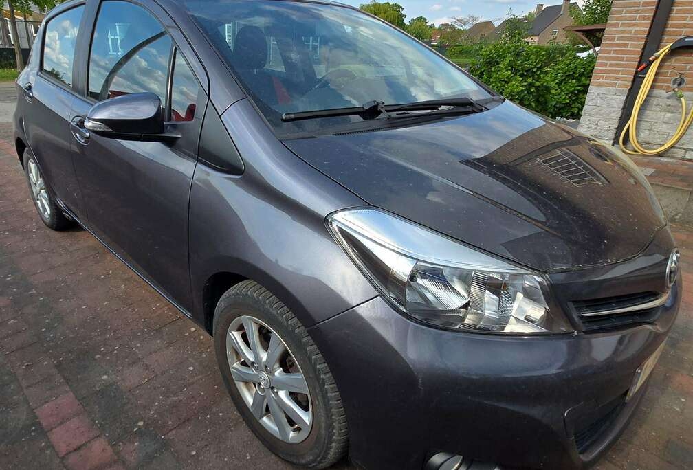 Toyota Yaris 1.0i VVT-i Edition 2013