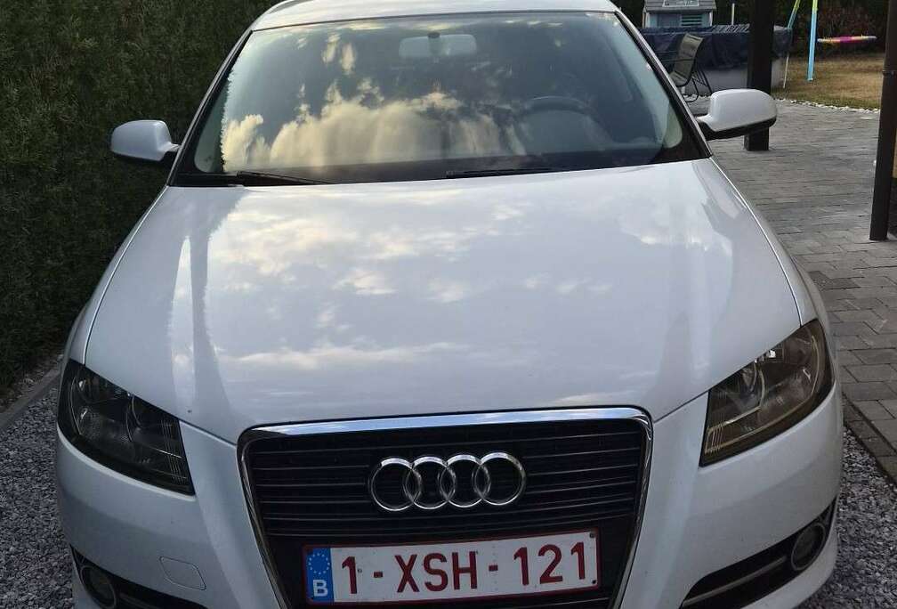 Audi 1.6 TDi e Attraction Start/Stop DPF