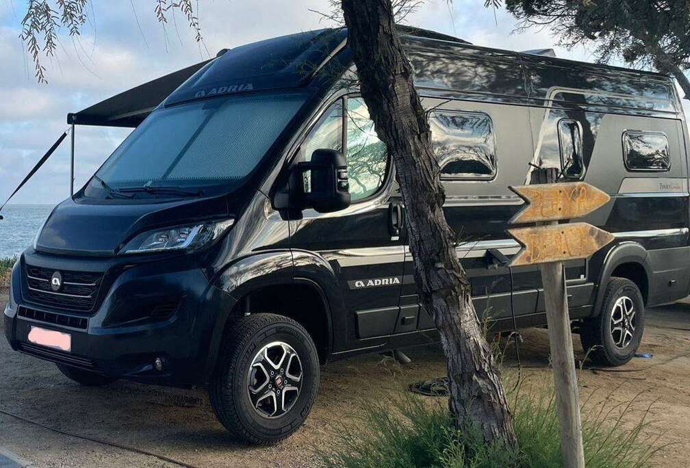 Caravans-Wohnm Adria Twin 640 SGX Supreme 2024 als nieuw
