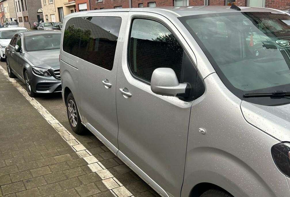 Peugeot Traveller L1 1.6 BlueHDi 115 Business