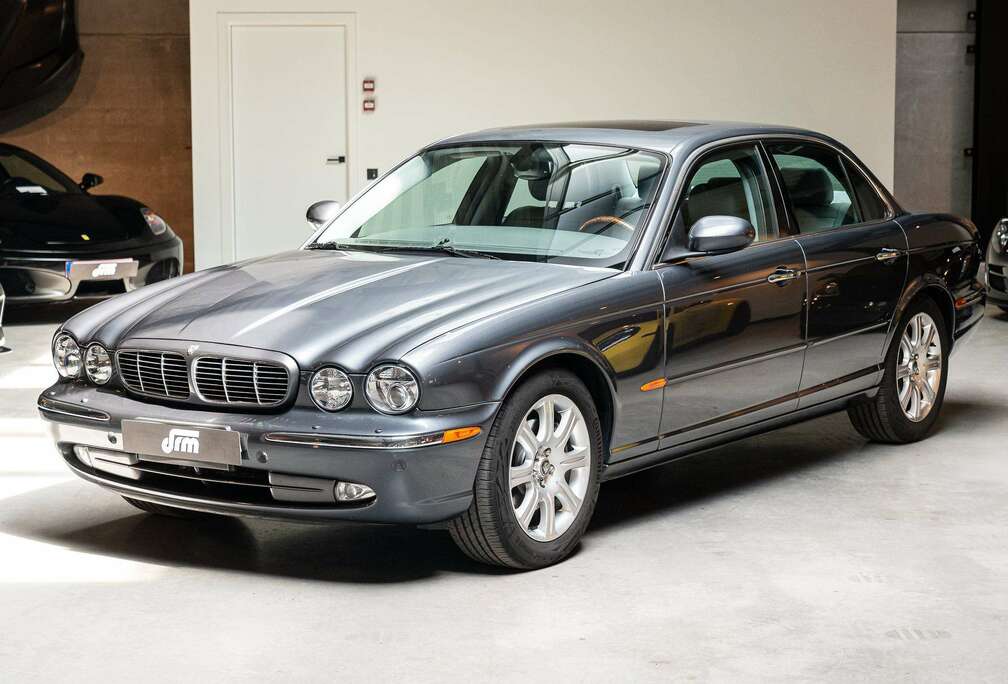 Jaguar XJ8 4.2i V8 32v Executive