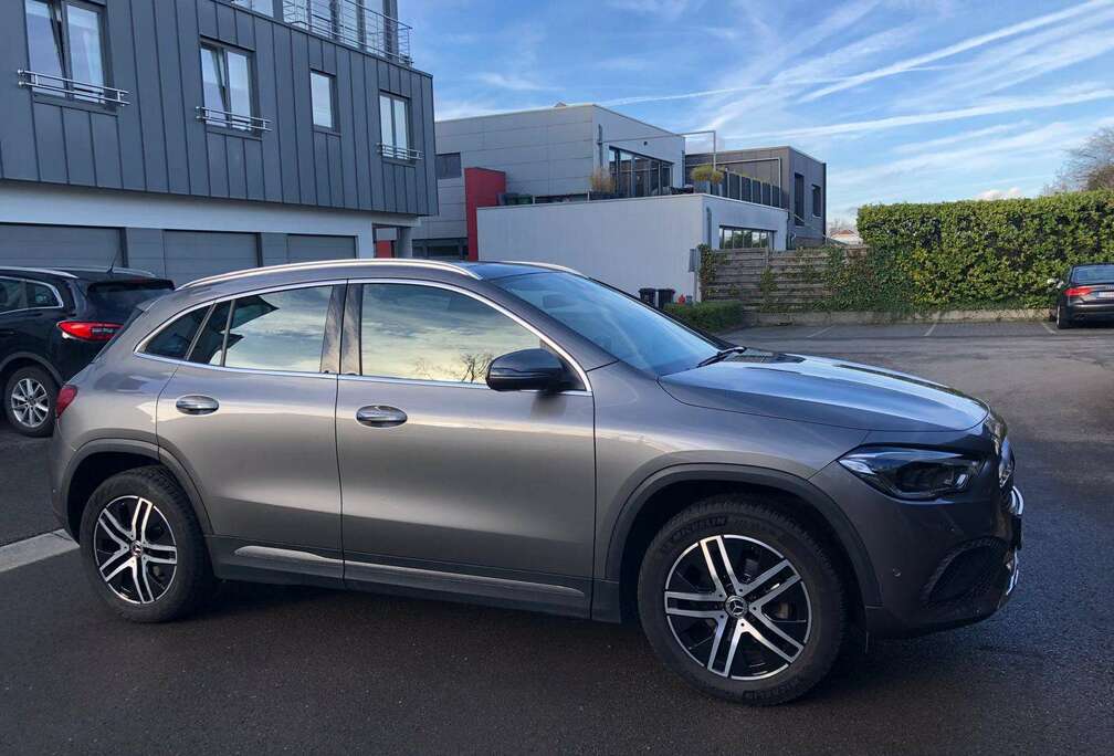 Mercedes-Benz Business Solution