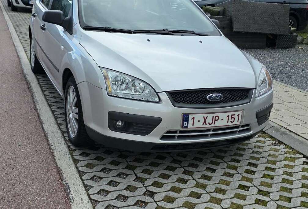 Ford 1.6 16V Aut. Fun