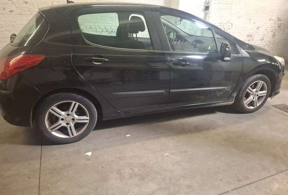 Peugeot 1.4i Confort