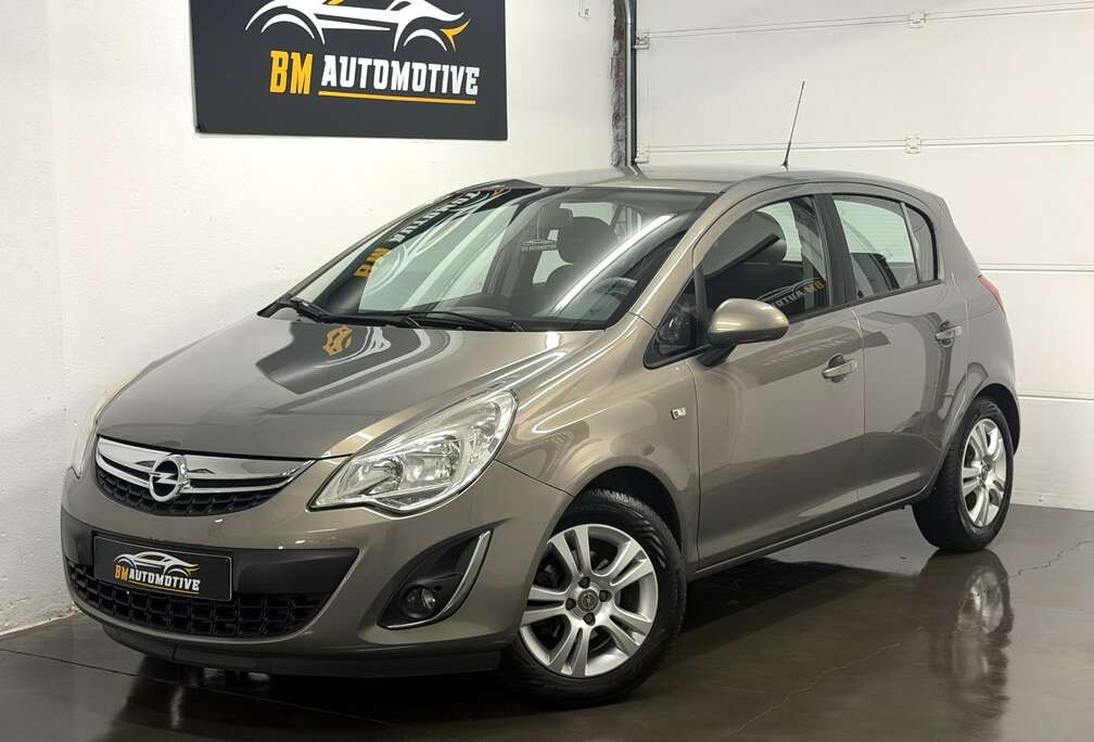 Opel Corsa 1.2i Enjoy 150 Years Easytronic