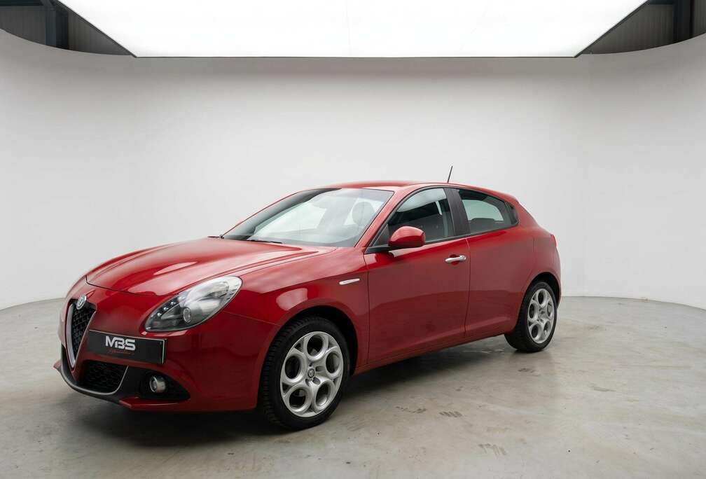 Alfa Romeo * LED * 1 PROP* CUIR* NAVI* RADAR AV/AR* CLIM* GAR