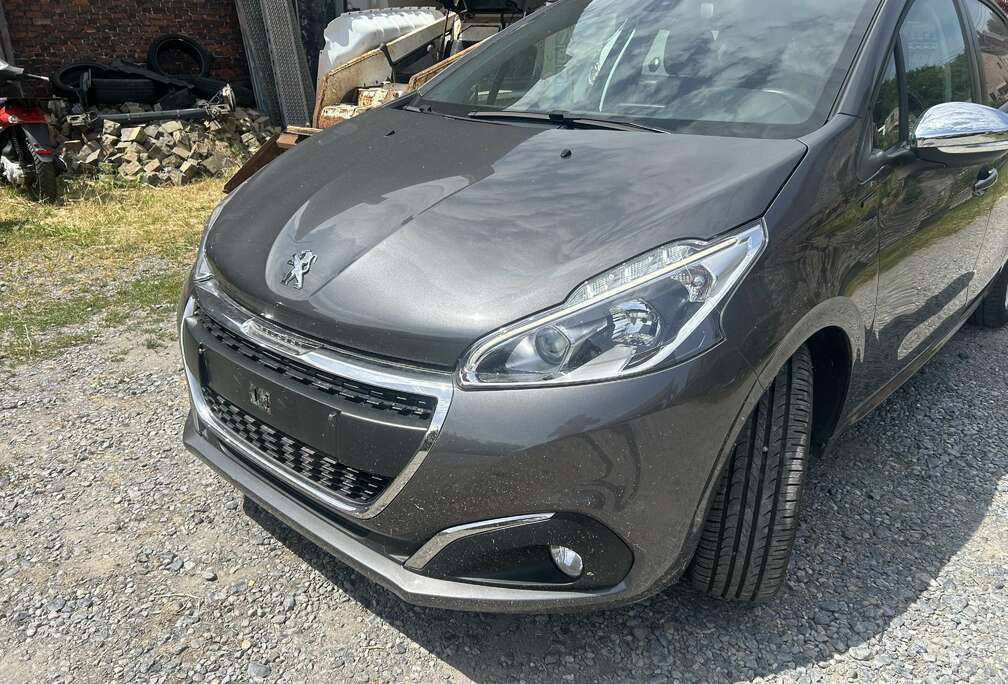 Peugeot 1.2i PureTech Signature S&S (EU6.2)