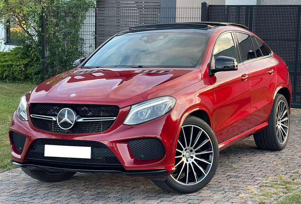 Mercedes-Benz Coupé d 4-Matic Pack AMG
