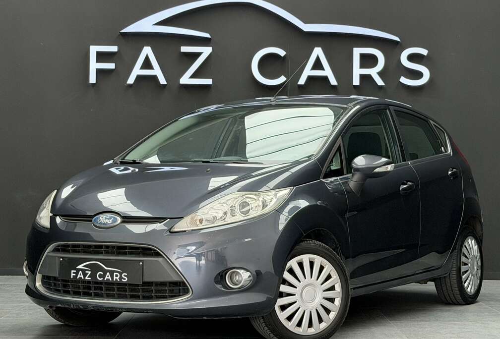 Ford * Réservé *