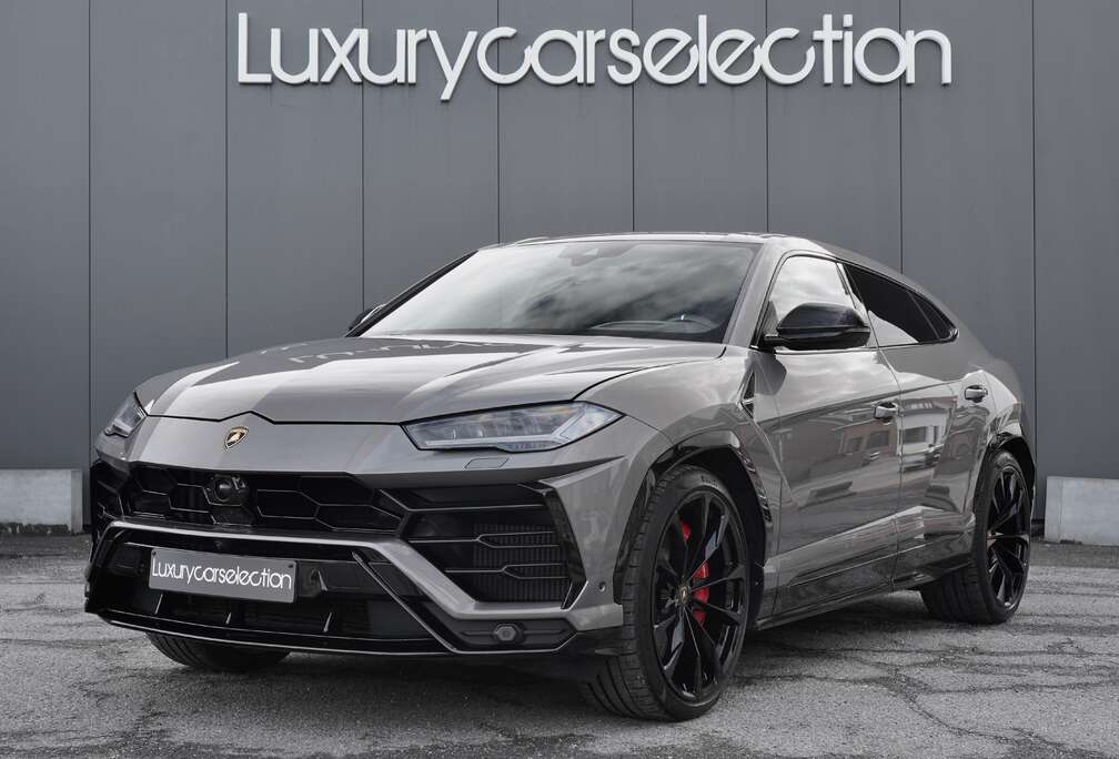 Lamborghini 4.0 V8 *CERAMIC/CARBON/B&O/AKRAPOVIC/FULL*