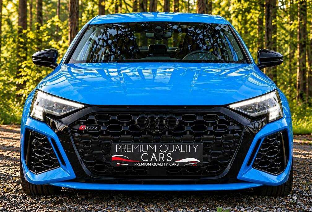 Audi RS3 QUATTRO / LEDER / BANG&OLUFSEN / CARPLAY / CAMERA / ADAPTIVE CRUISE /