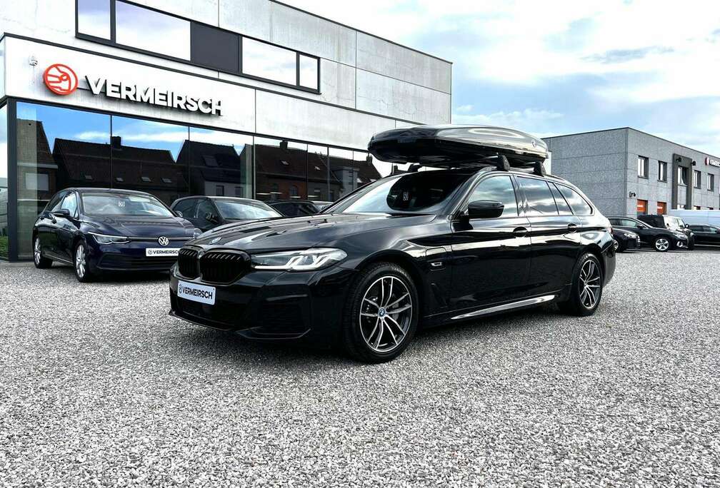 BMW 530e xDrive Touring Aut.*M-PACK*BMW DAKKOFFER*BTW*