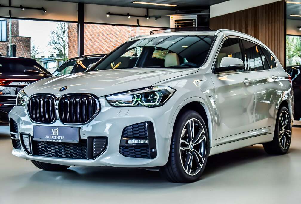 BMW 1.5iA xDrive25e M-Sport 07/2020 - Full Option