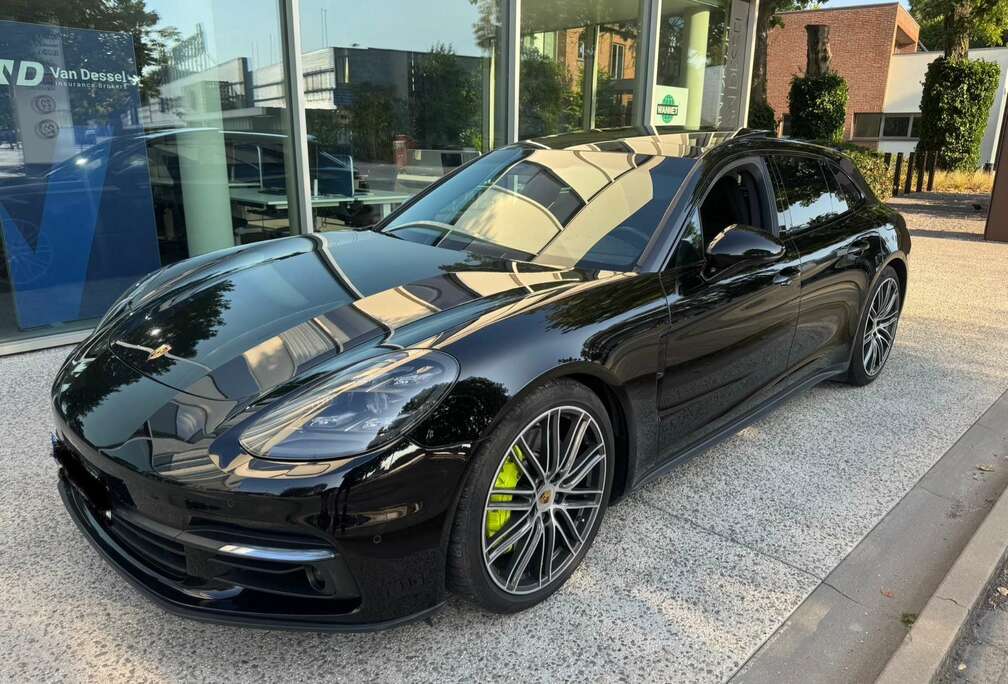 Porsche 4 e-Hybrid 2.9 V6 - FULL OPTION