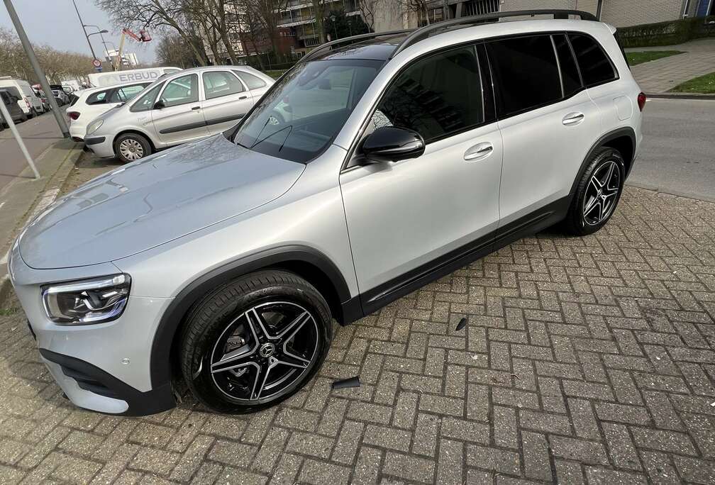 Mercedes-Benz AMG Line 7pl.