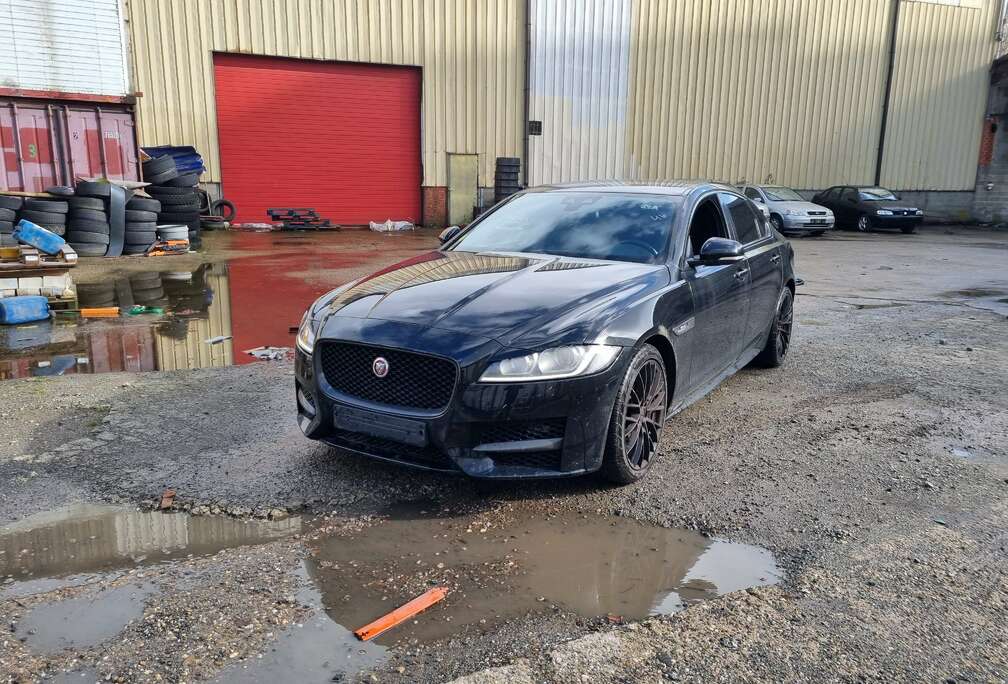 Jaguar XF 2.0 D R-Sport