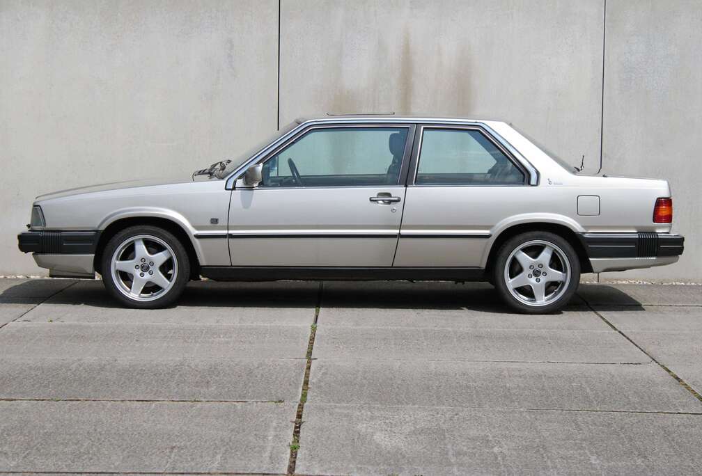 Volvo V6 Bertone Coupé Automaat