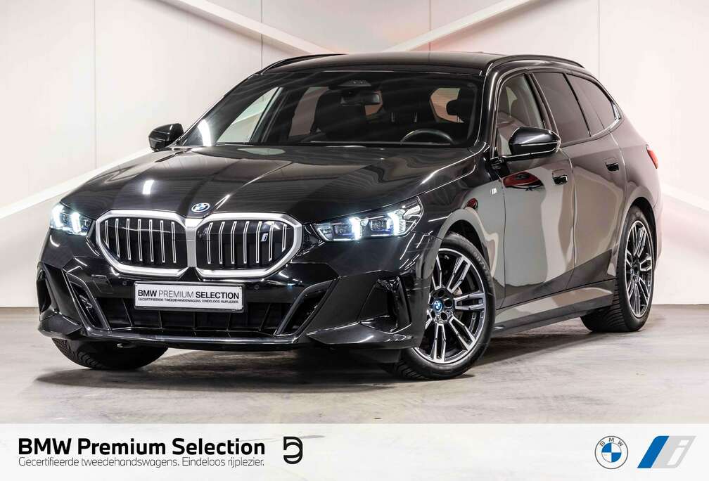 BMW eDrive40 Touring M Sport