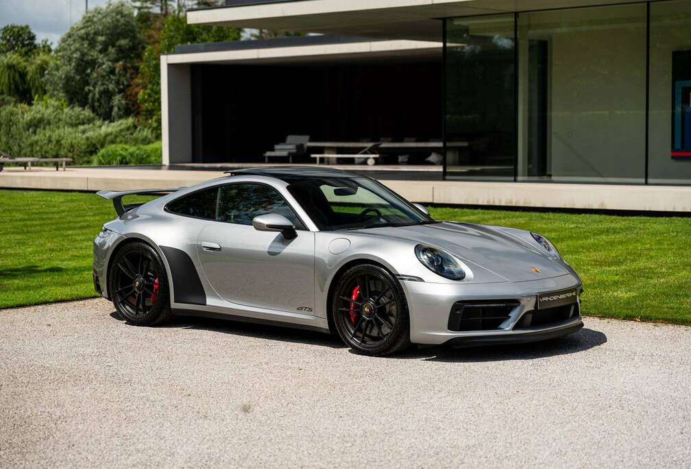 Porsche .1 C2 GTS COUPE / PANO / BOSE / CHRONO / GTS INTERIOR / AEROKIT