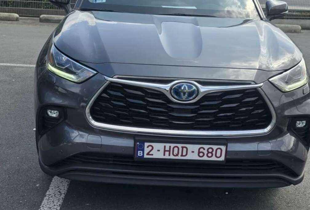 Toyota Hybrid 2.5i AWD