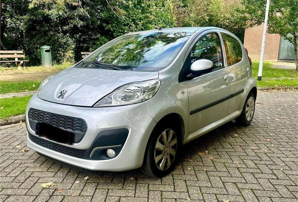 Peugeot (70) 68 Access