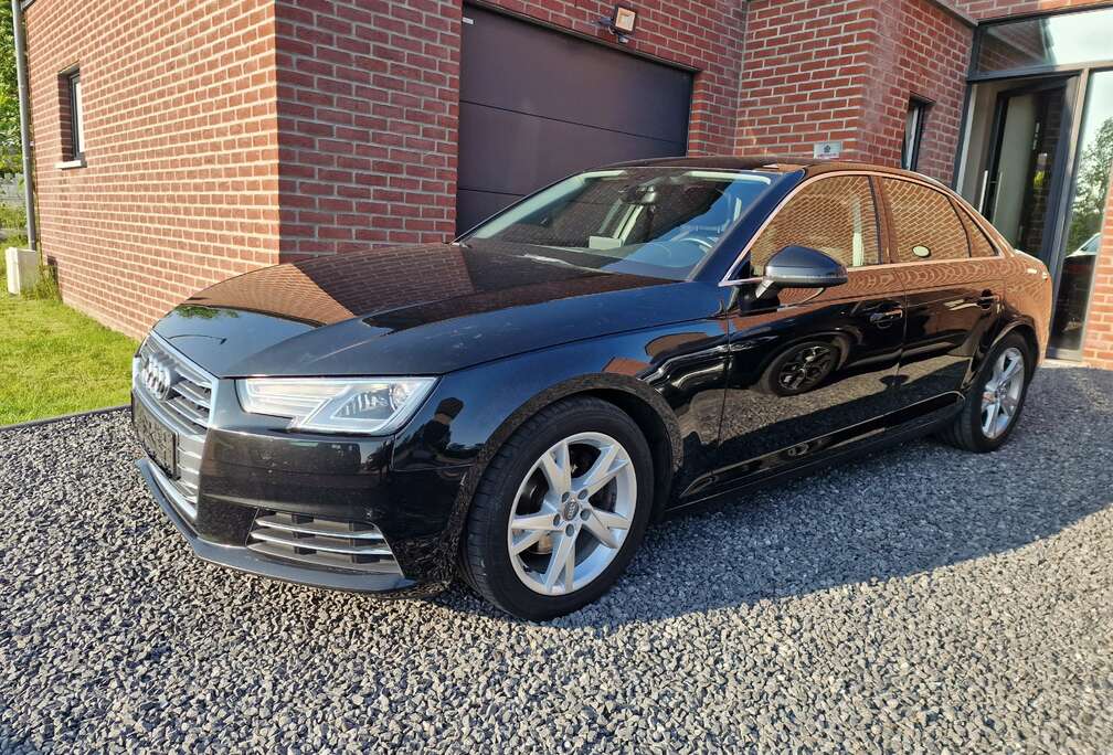 Audi A4 2.0 TDi Design S tronic