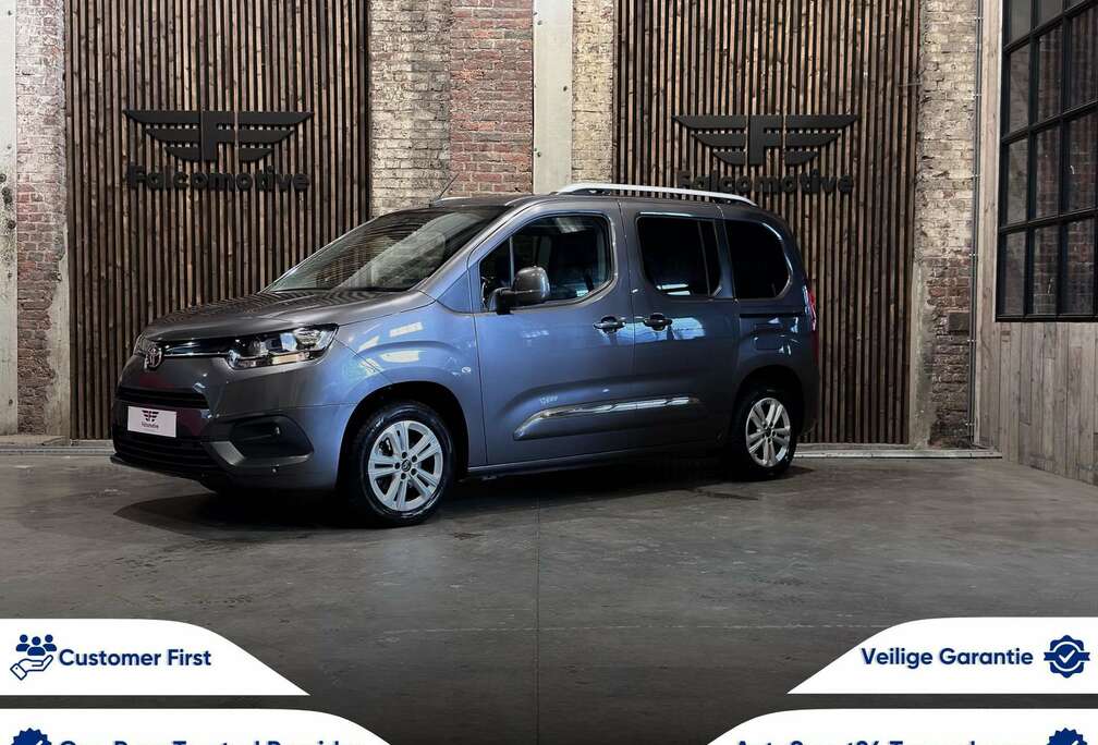 Toyota 1.2i*NAVI*PANODAK*CAMERA*DAB*AUT-AIRCO*