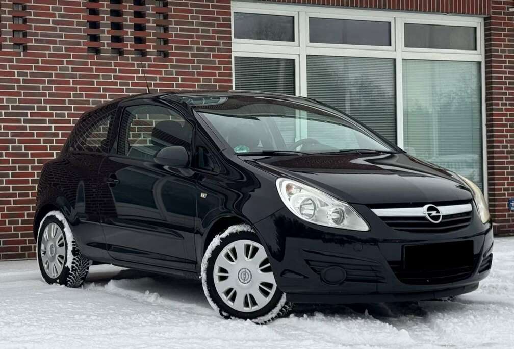 Opel Corsa 1.2i Cosmo