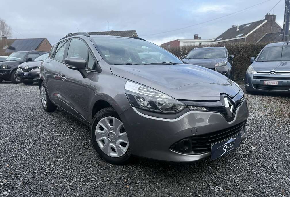 Renault Clio 1.2i Expression **Kit Distribution Remplacé**