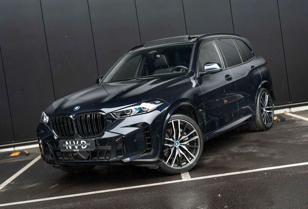 BMW xDrive50e  M-Sport  Pano  LED  H. Kardon