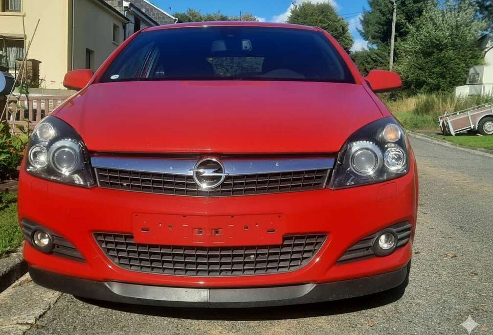 Opel GTC 1.7 CDTi Sport