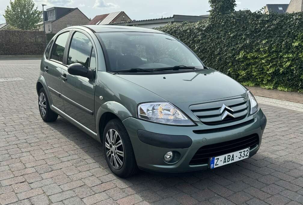 Citroen 1.1i Essence , 144.000 Km , L’année : 08.2008