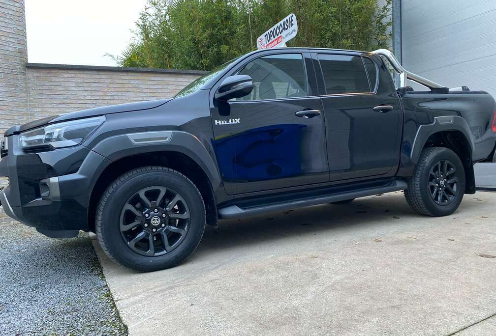 Toyota 2 CAB AUTOMAAT INVINCIBLE/ €41250+ / 57000KM