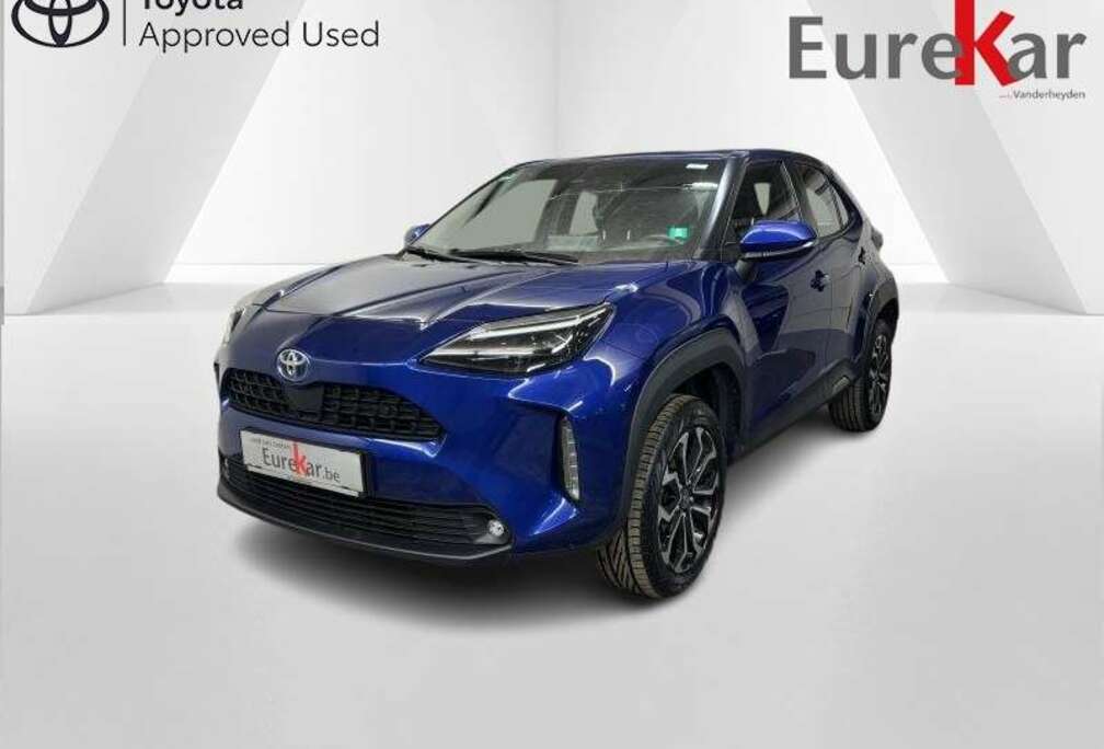 Toyota 1.5 Hybrid DYNAMIC PLUS + Confort Pack