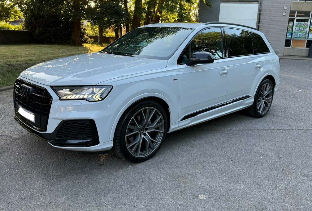 Audi 45 TDi S-LINE 3x   EU6AP)