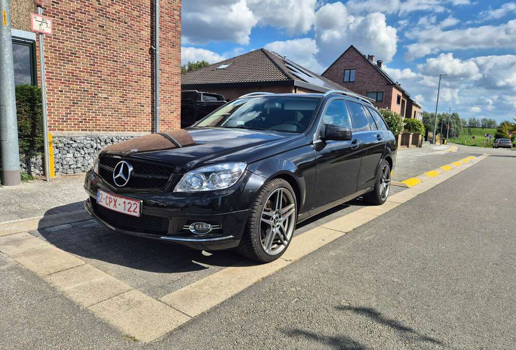 Mercedes-Benz C 180 CGI BlueEFFICIENCY