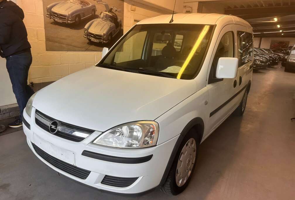 Opel Combo 1.6 CNG ecoFlex Edition