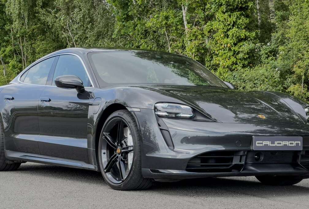 Porsche \'Turbo\' 93.4 kWh Wood Interior  625 pk  Full Op