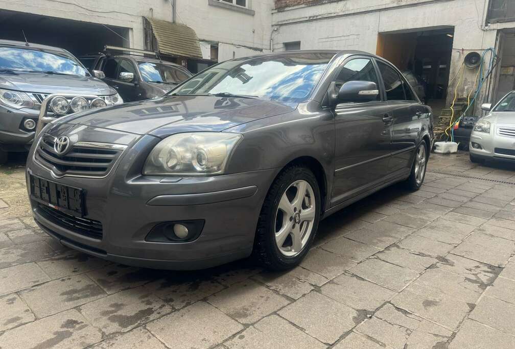 Toyota 2.0 VVT-i Executive