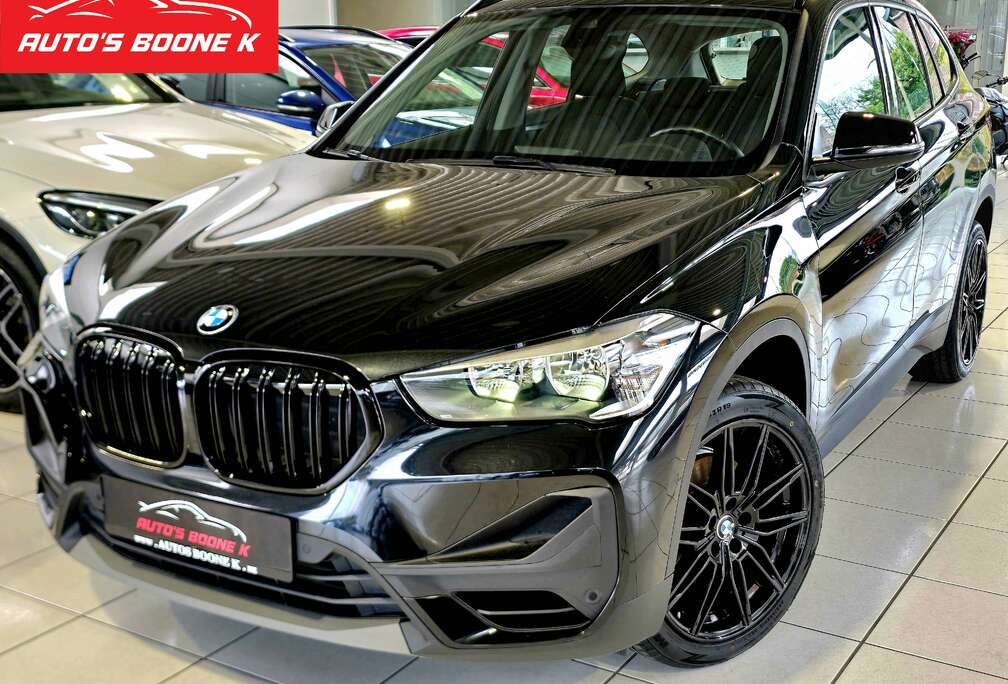 BMW / Benzine / ONLY 66000km / Garantie / Navigatie