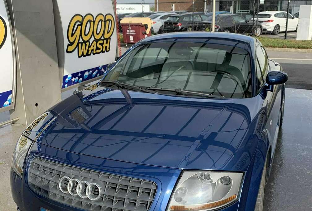 Audi TT Coupé 1.8 Turbo 20v Ambition S line