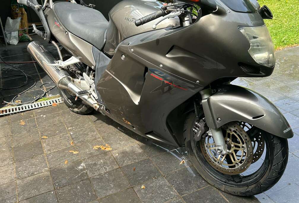 Honda CBR 1100 XX