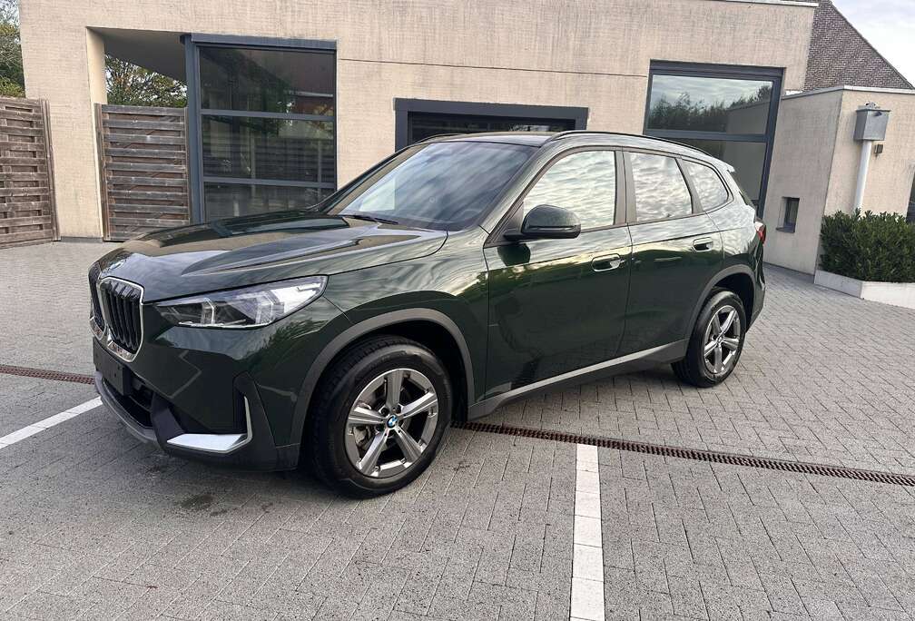 BMW 1.5iA sDrive18 - Pas binnen !