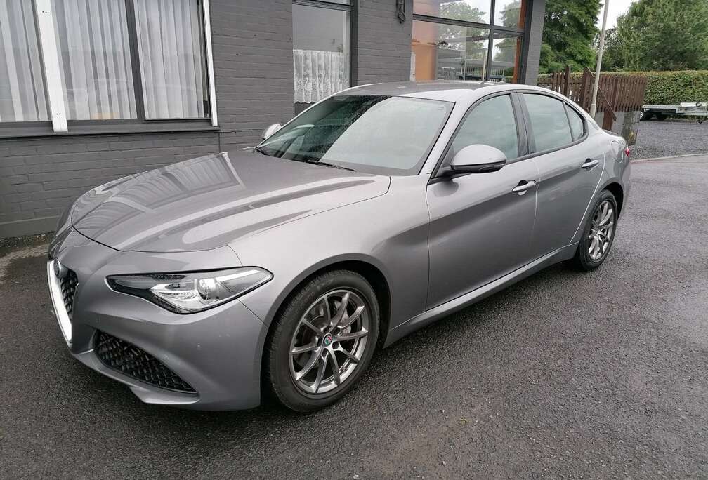 Alfa Romeo Giulia 2.2 JTDm Super (EU6d-TEMP)