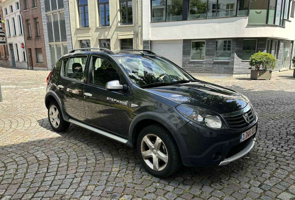 Dacia Sandero 1.6 MPI Stepway