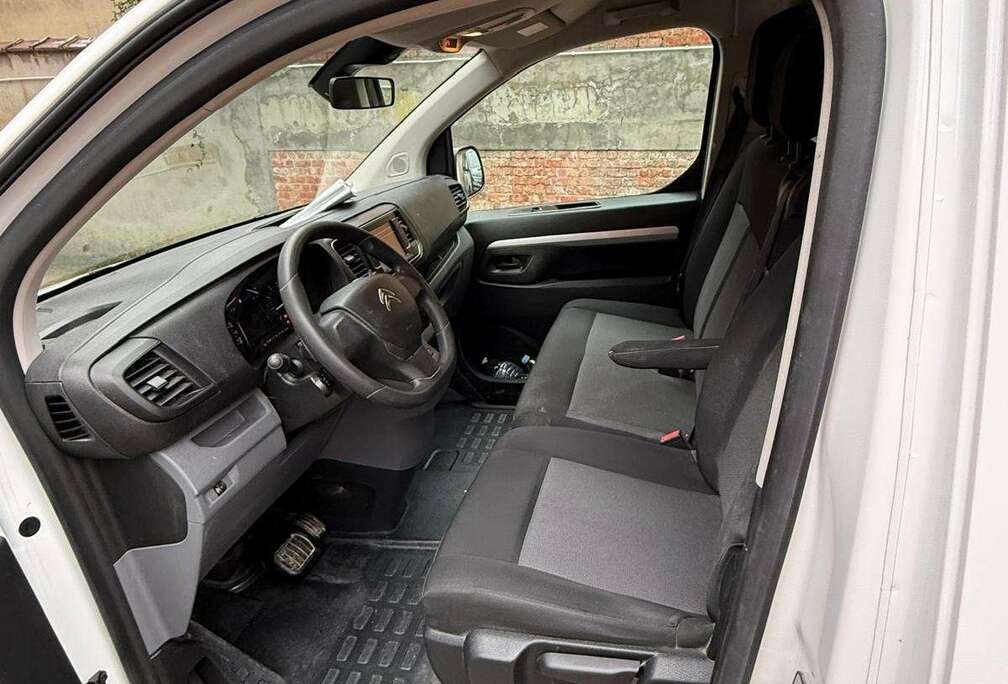 Citroen XL BlueHDi 120 EAT8 Driver