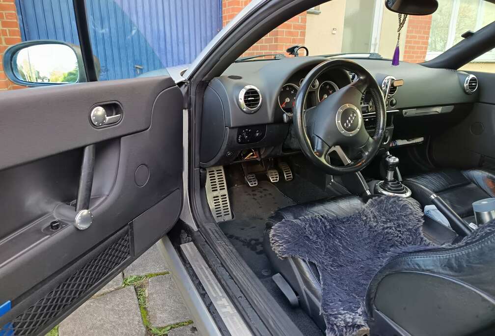 Audi TT Coupé 1.8 Turbo 20v Ambition